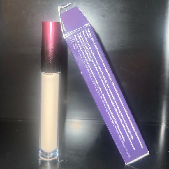 Kevyn Aucoin The Etherealist Super Natural Concealer-Light EC 01. Fair, Light - Picture 3 of 7